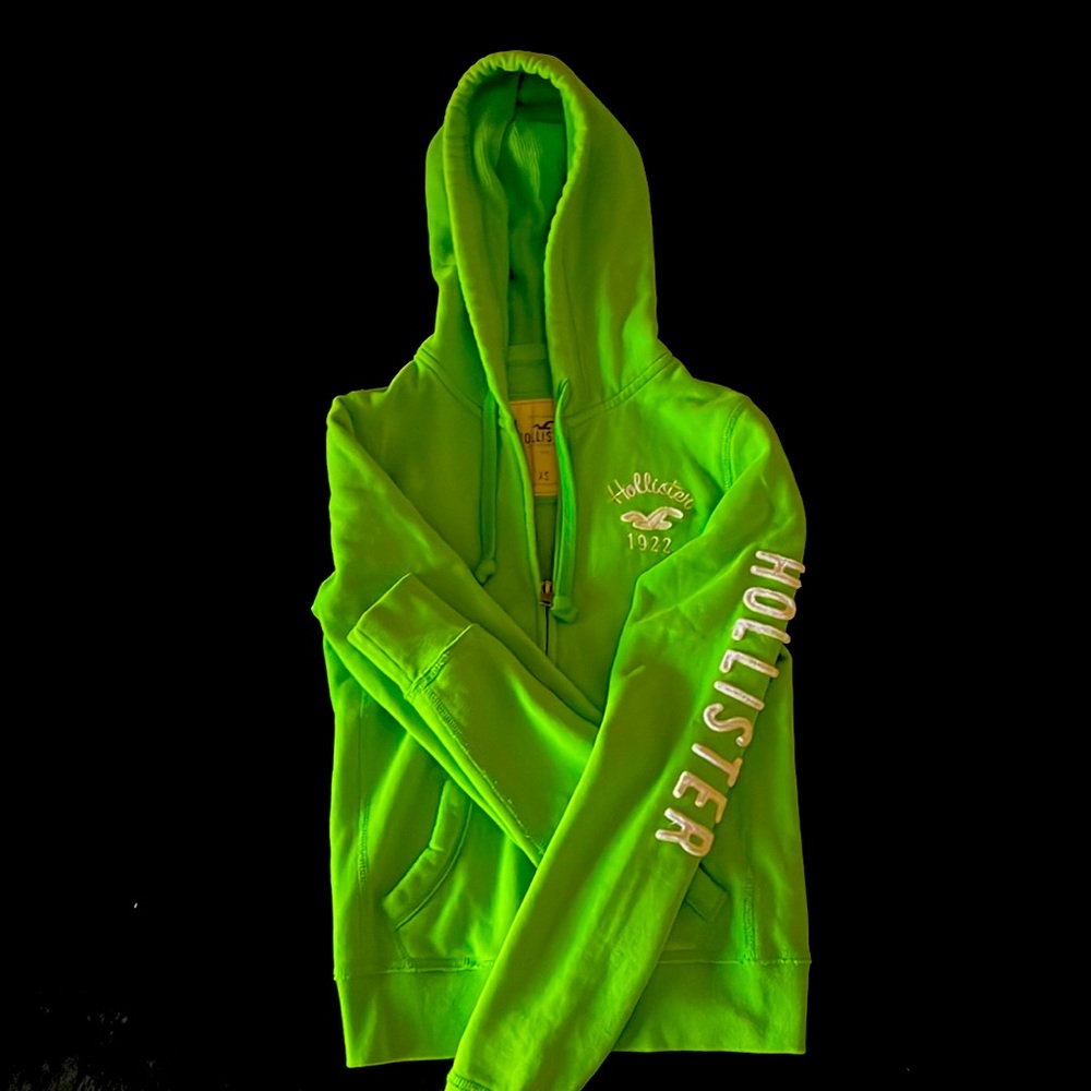 Xtra small green Hollister sweeter
